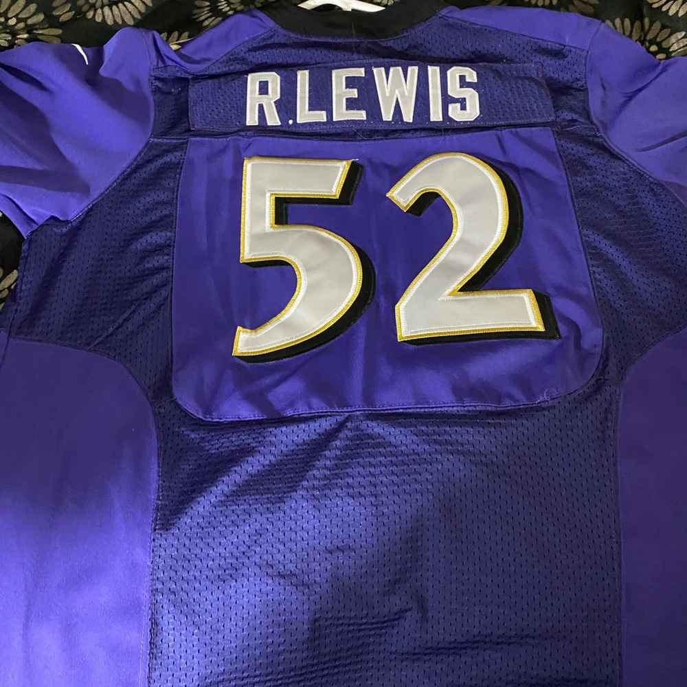 Ray Lewis - Picture 2 of 8
